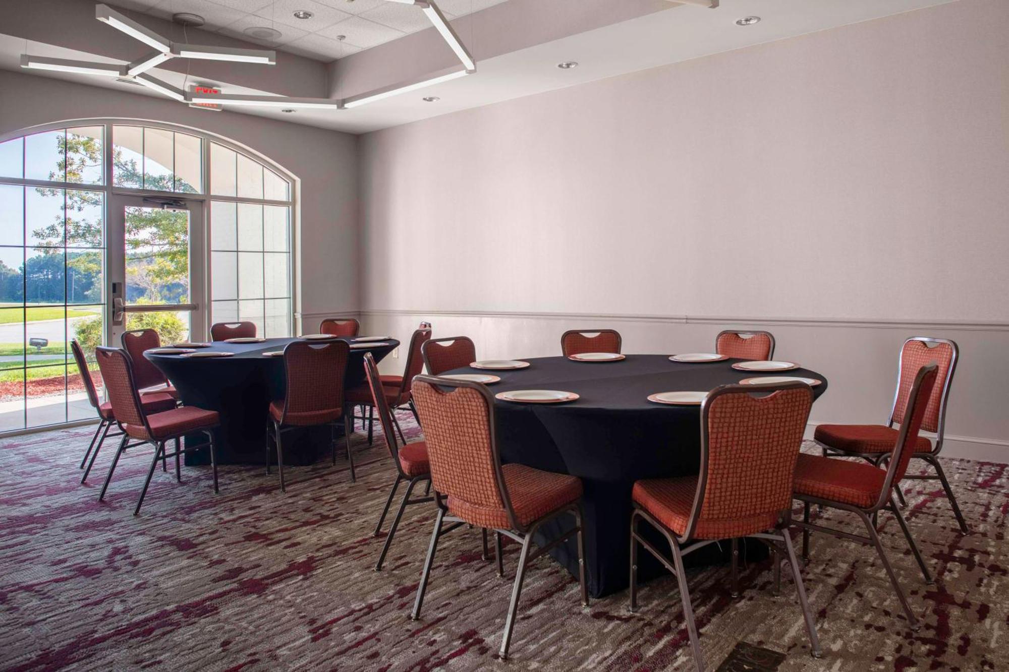 Hilton Garden Inn רואנוק ראפידס מראה חיצוני תמונה