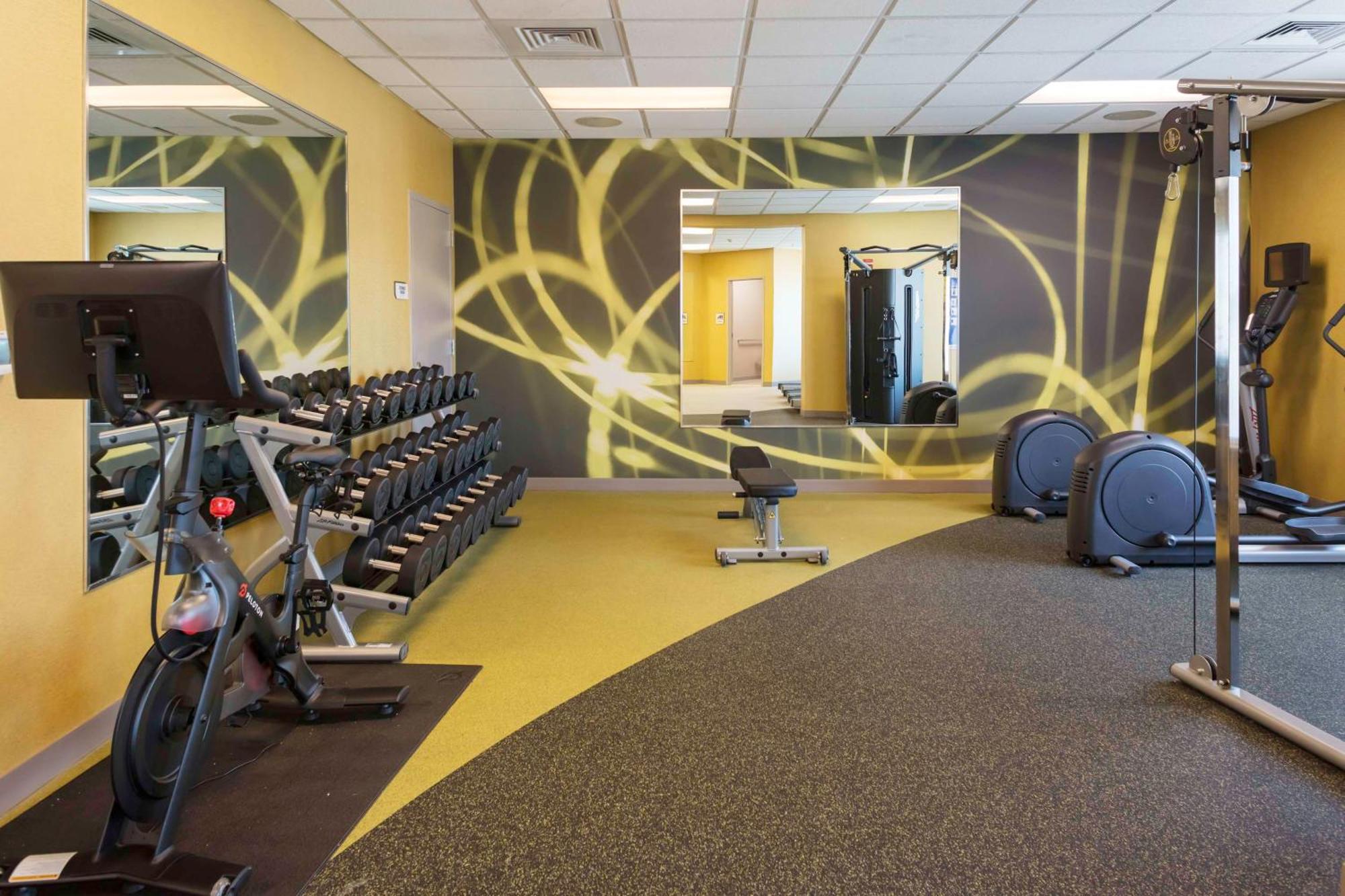Hilton Garden Inn רואנוק ראפידס מראה חיצוני תמונה
