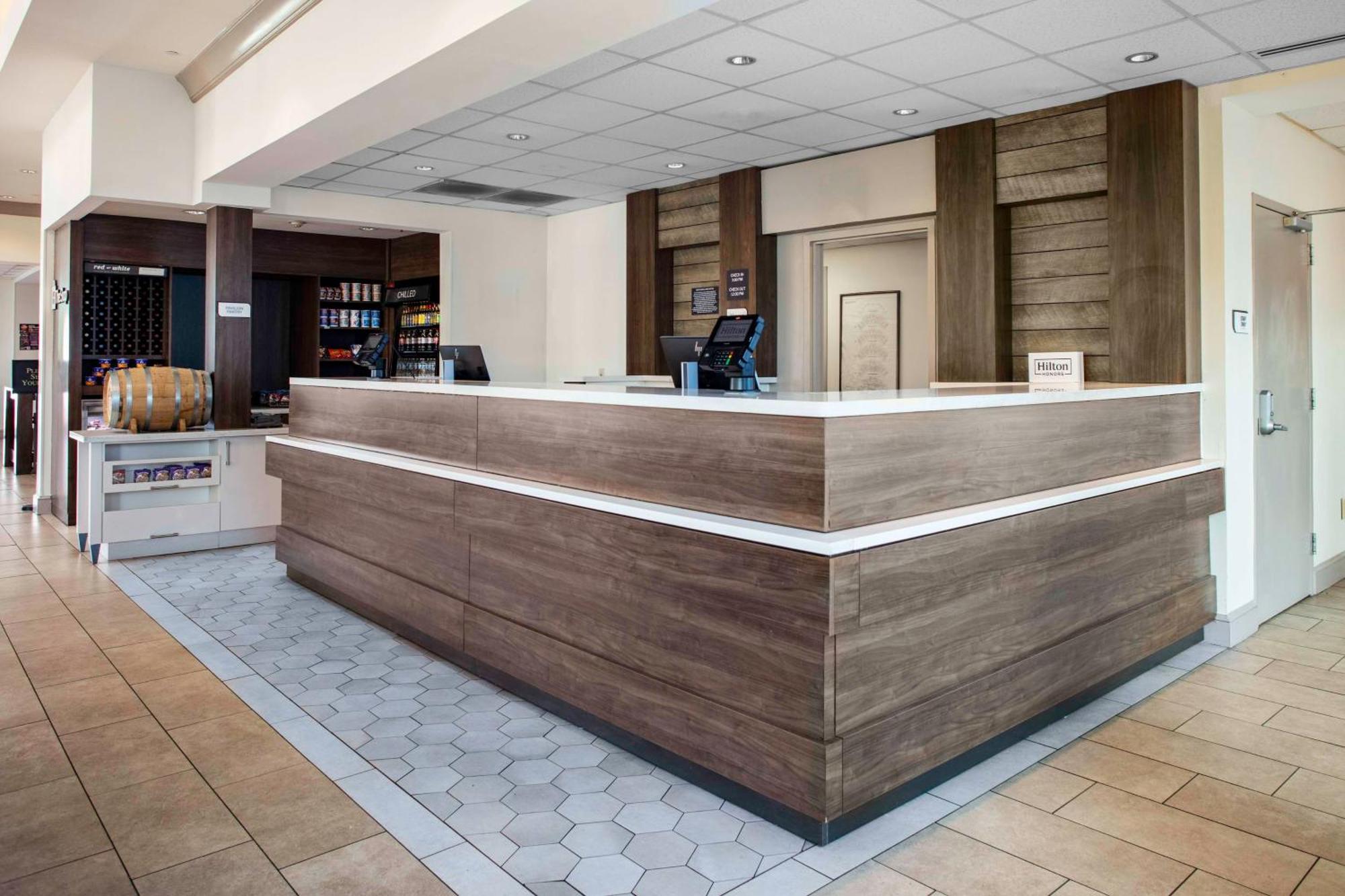 Hilton Garden Inn רואנוק ראפידס מראה חיצוני תמונה